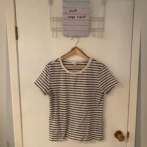 Large H&M fitted tshirt